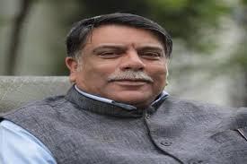 Avail benefits of government schemes: Khurshid Alam to youth