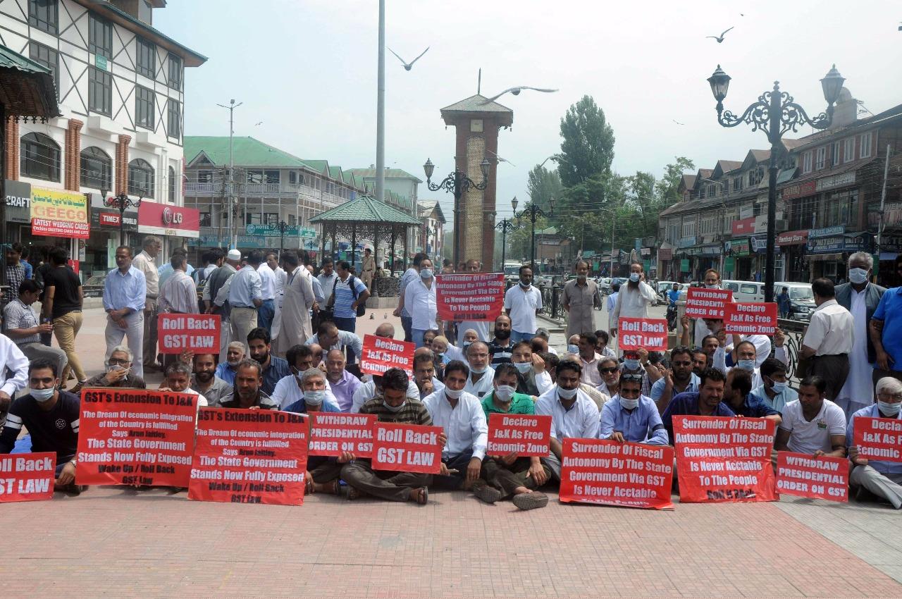 JKCC protests against GST implementation