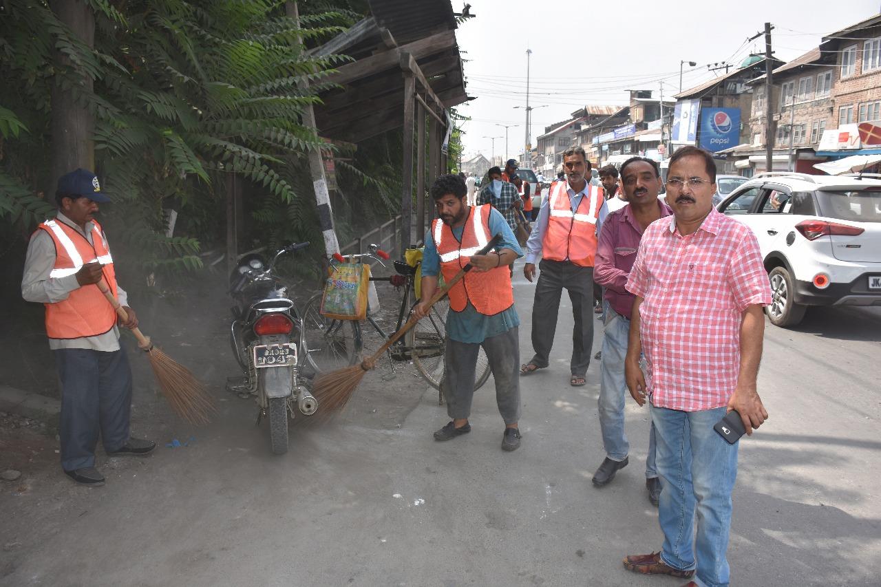 SMC employs 300 sanitary workers in Mega cleanliness drive