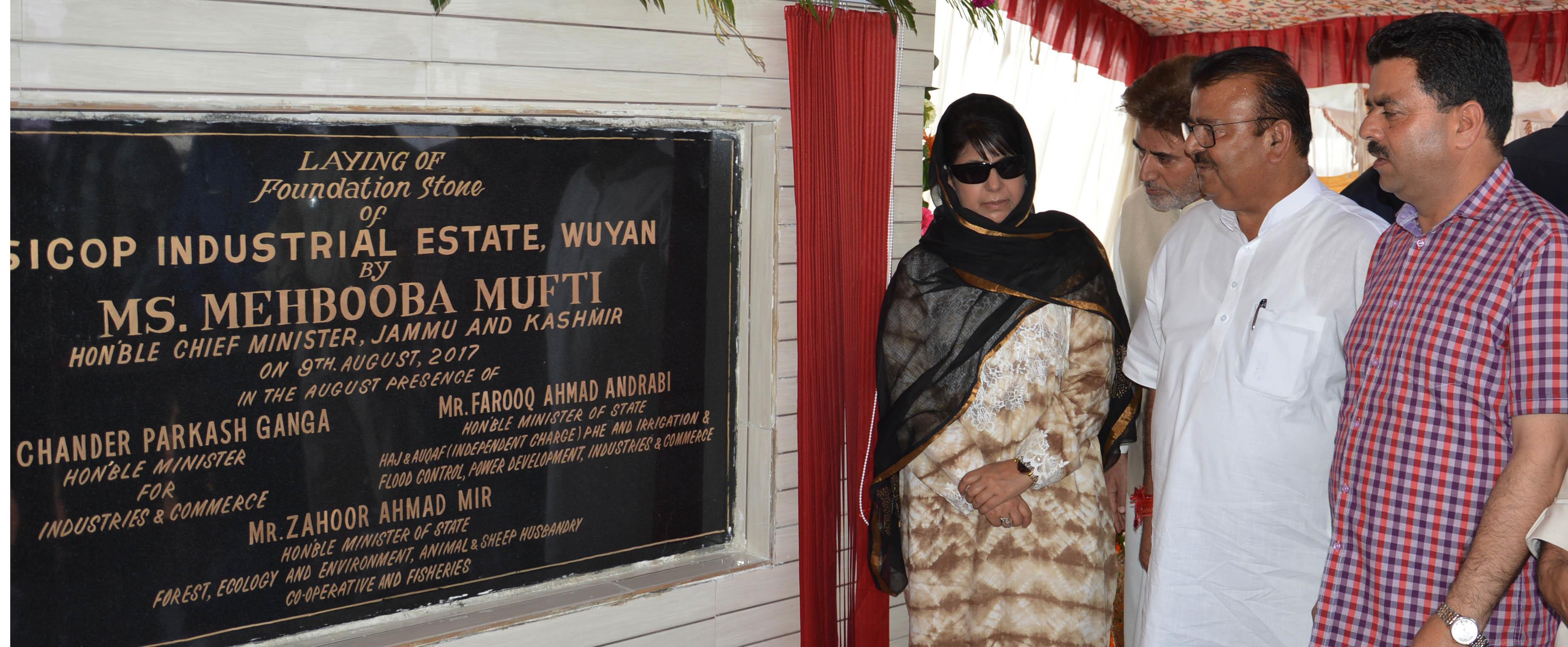 Mehbooba lays foundation of Industrial Estate at Wuyan