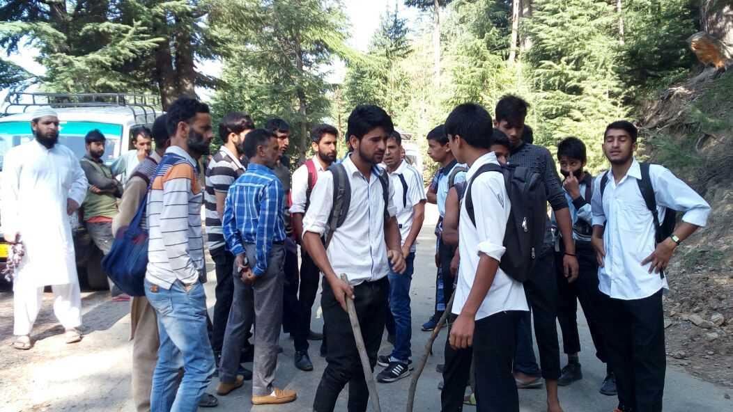 Students protest in Langate