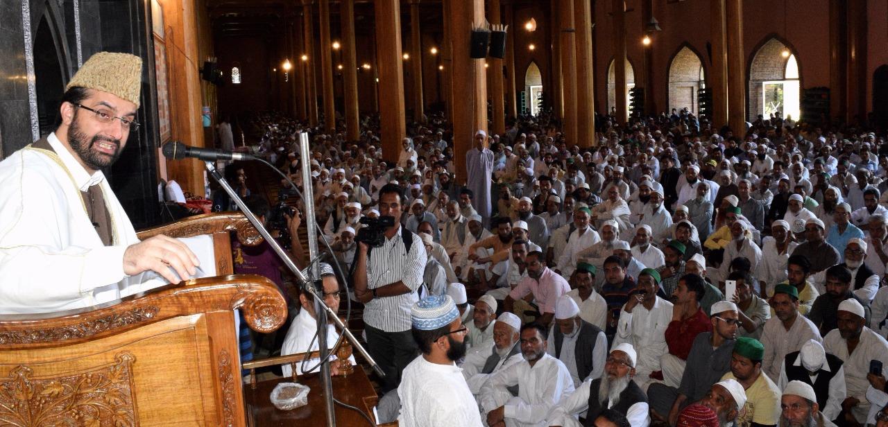 See Kashmir not as a territorial dispute but as a human issue: Mirwaiz to India