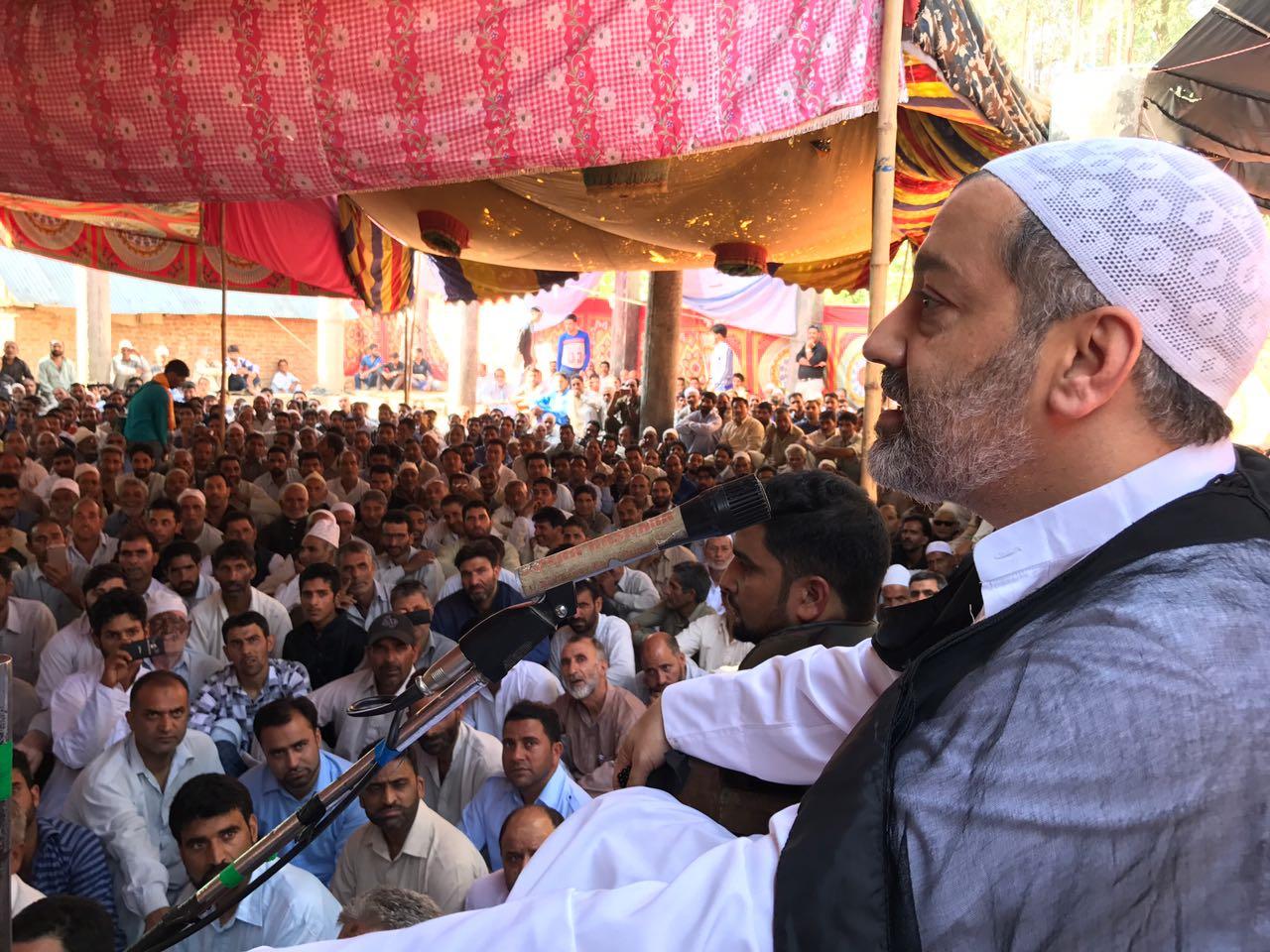 Majlis-e-Hussaini held at Isgandarpora Budgam