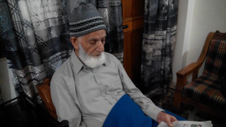 Geelani discharged from SKIMS Soura