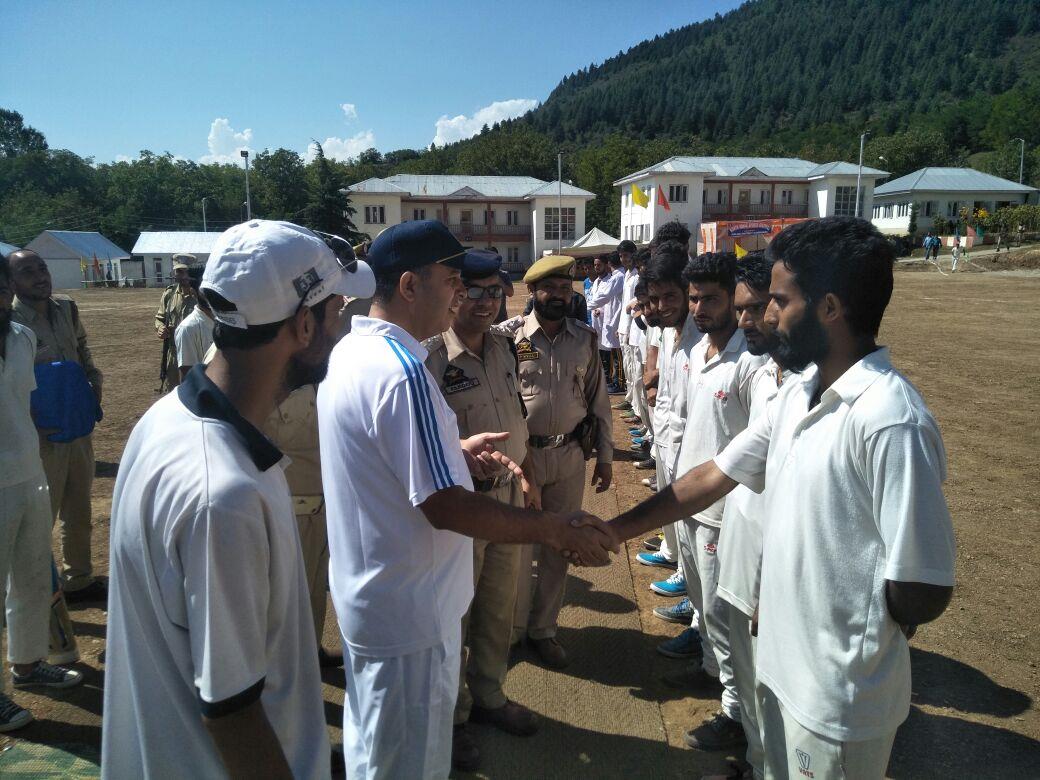 SSP Handwara inaugurates Police T-20 premier league