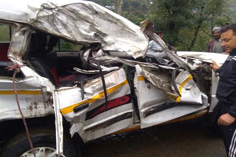 Two die, five injured in Doda road accident