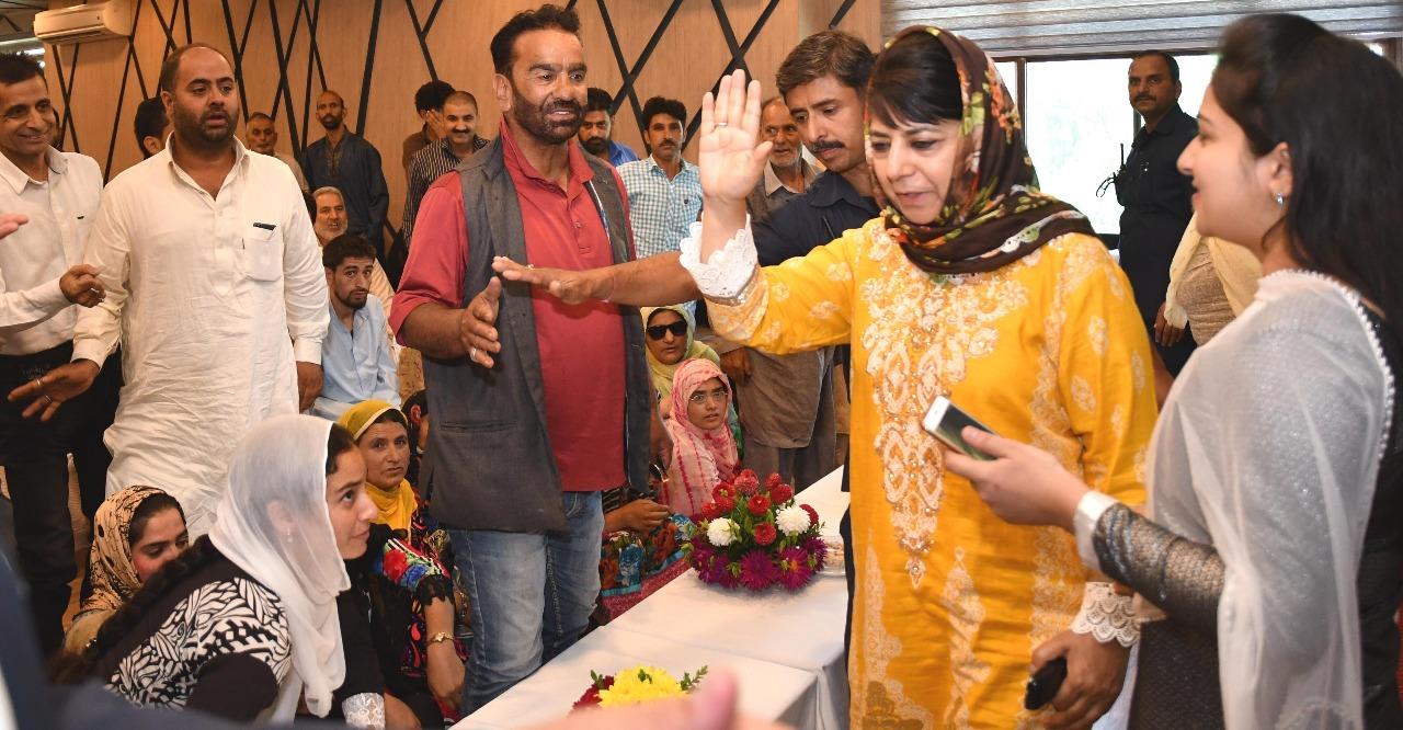 People in large numbers visit CM residence
