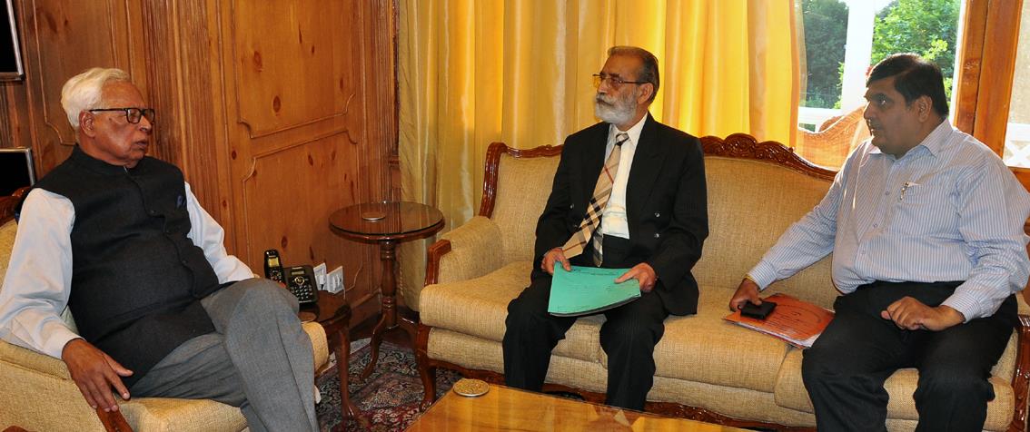Shrine Board members meet Governor