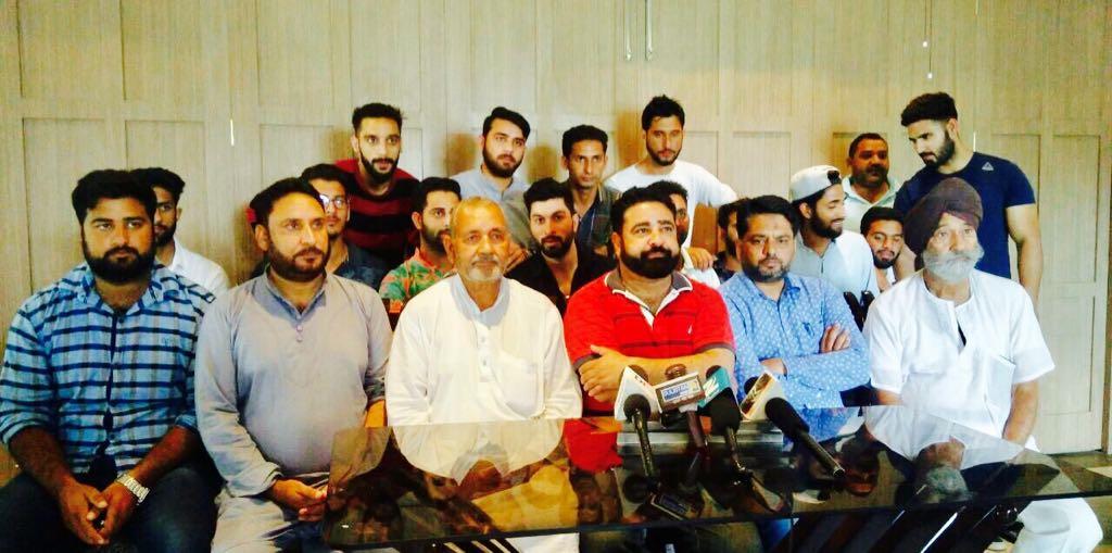 PDP-BJP duo of abandoning developmental projects in Rajouri: Ajaz Jan