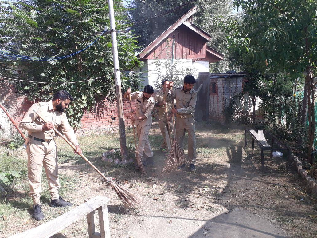 SSP Anantnag begin Swachta Hi Seva campaign in Anantnag