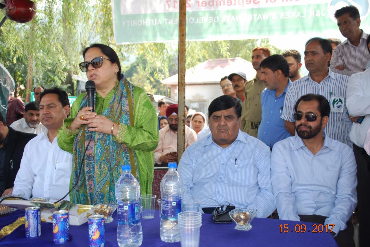 LAWDA dovetails de-weeding operation with “Swachhata Hi Sewa”