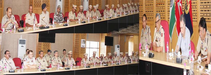 ‘CRPF trainee officers interact with police officers’