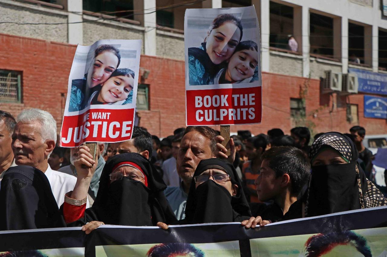 Mudasir’s family protests in Srinagar