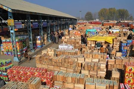 FG&DA Langate, FMA Handwara meet truck Union