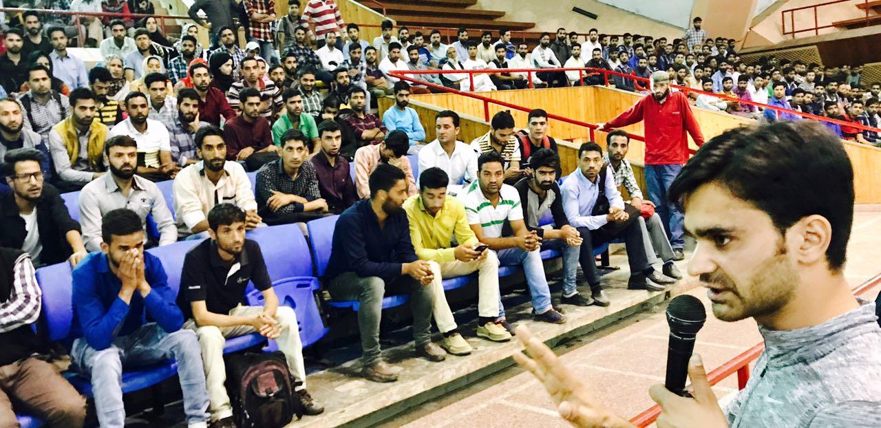 Thousands register themselves with PDP’s online Youth Membership drive