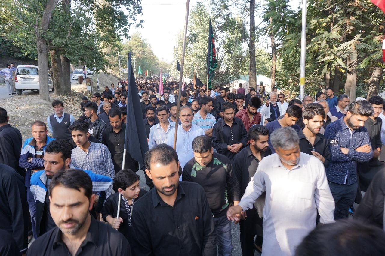 Muharam procession takes out across Kashmir