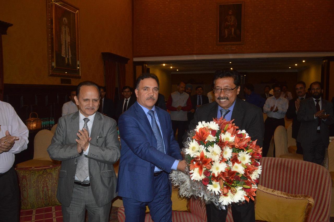 J&K Bank organizes farewell for RBI Regional Director
