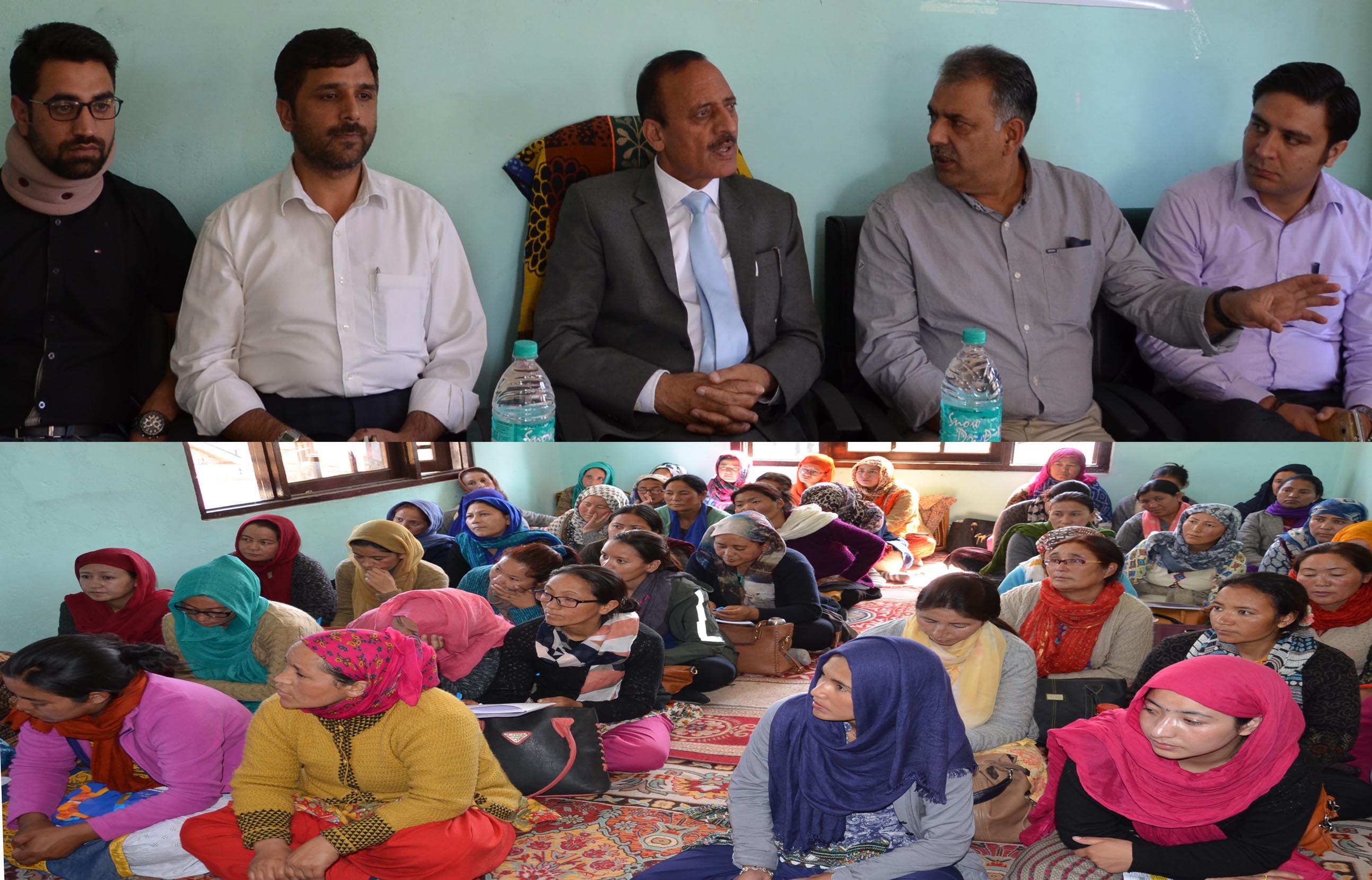 Abdul Haq welcomes first batch of SHGs from Leh for maiden in-house training