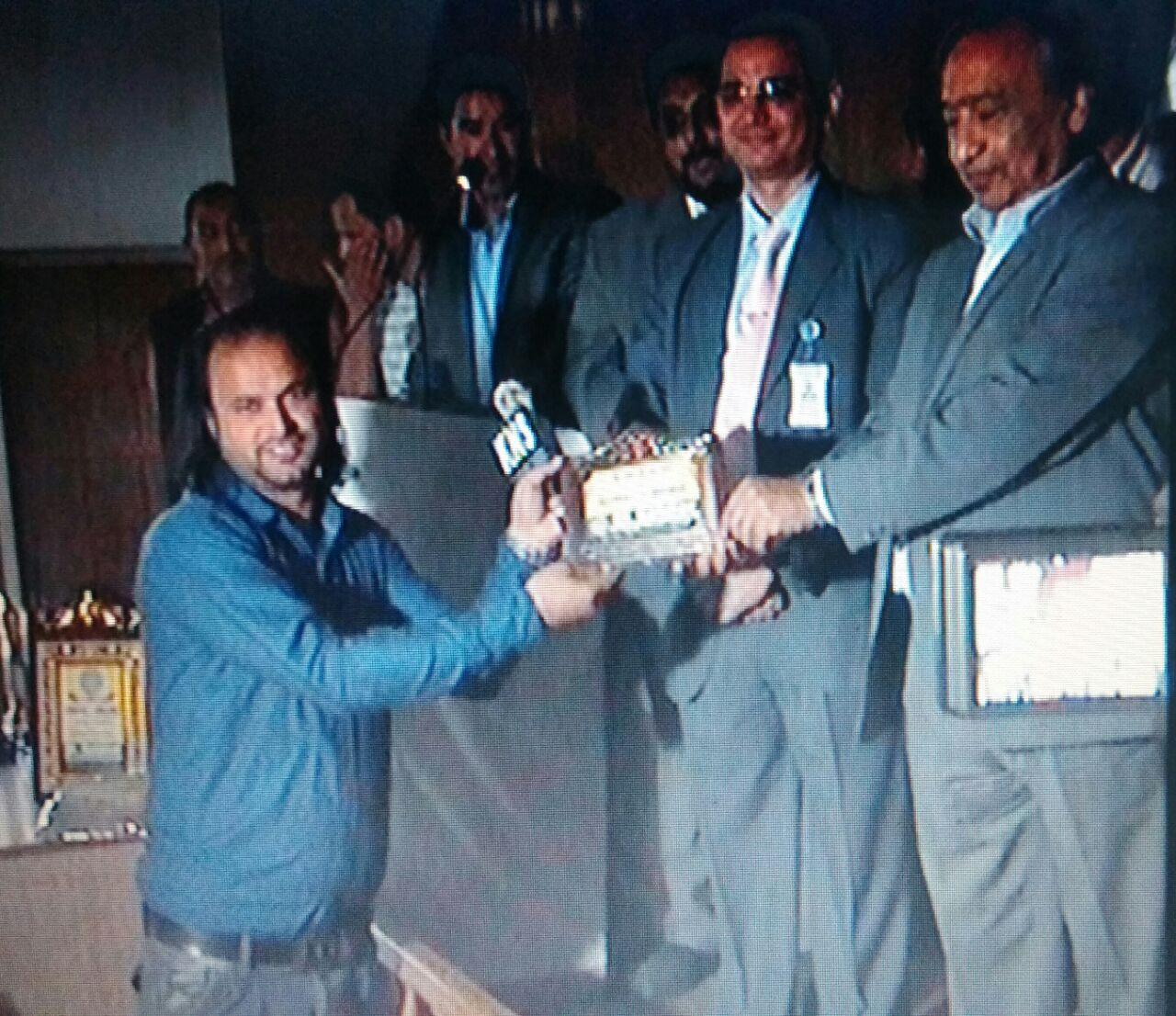 KNS Correspondent Zahoor Andrabi felcitated by MLA Kulgam