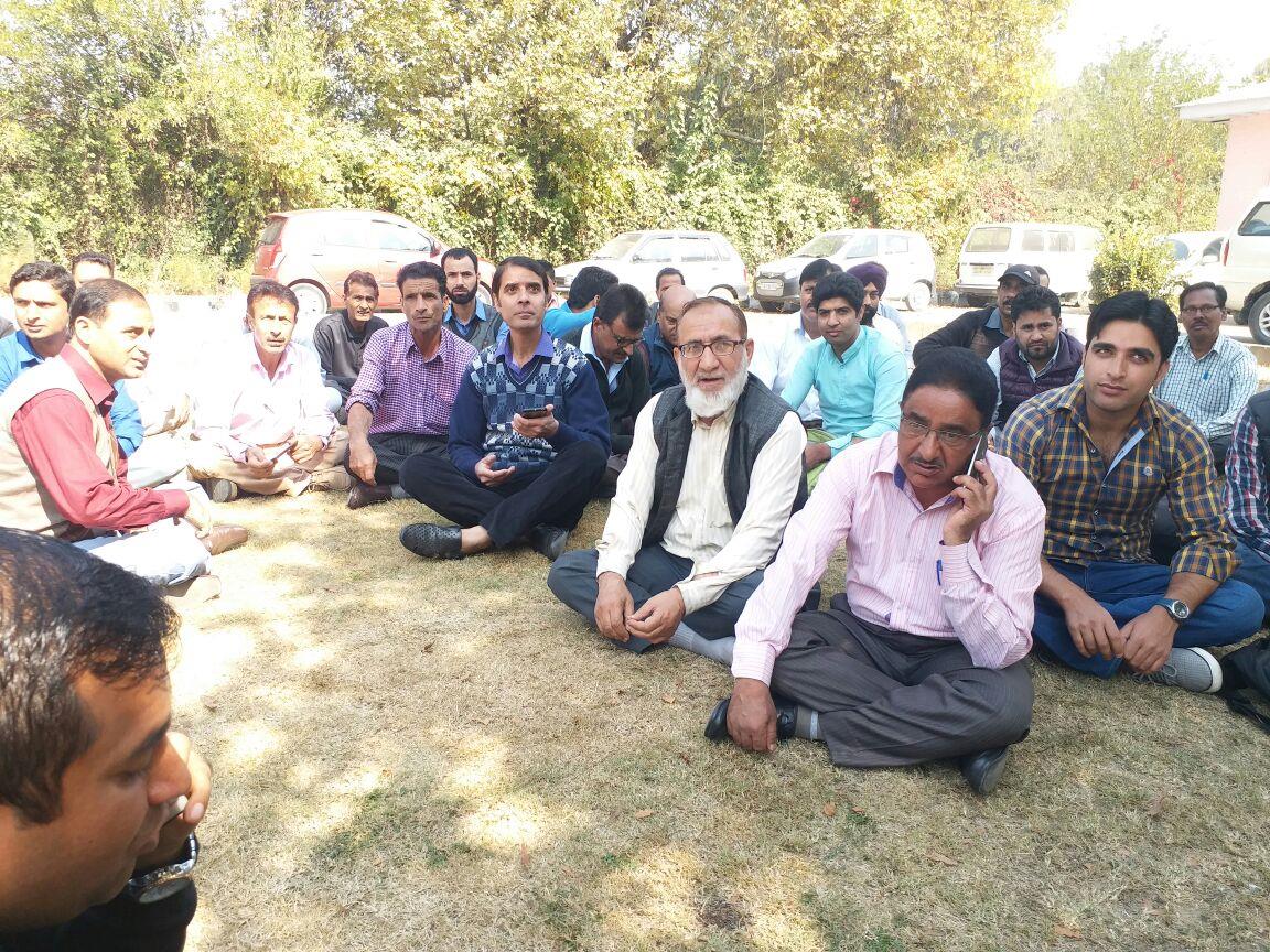 J&K Info Dept start indefinite strike after govt attaches its JD