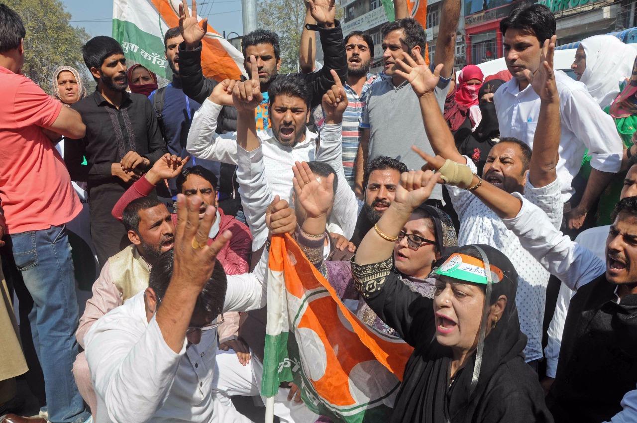 Congress holds protest demonstration against continuous incidents of braid chopping