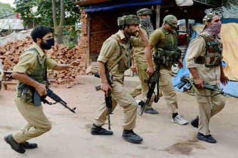 Cop killed in militant attack in Kulgam: Police