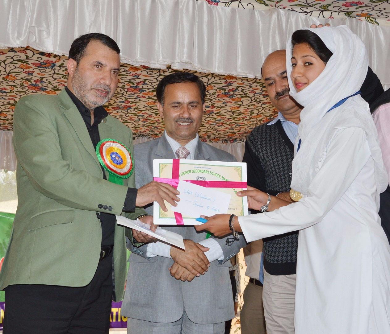 Quality education system foundation stone of a great nation: Farooq Shah