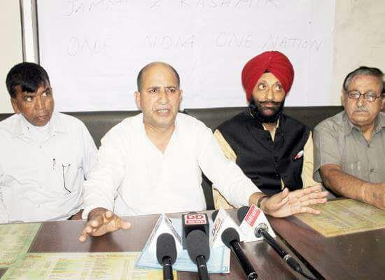 Shaheen concerned over failure of present government