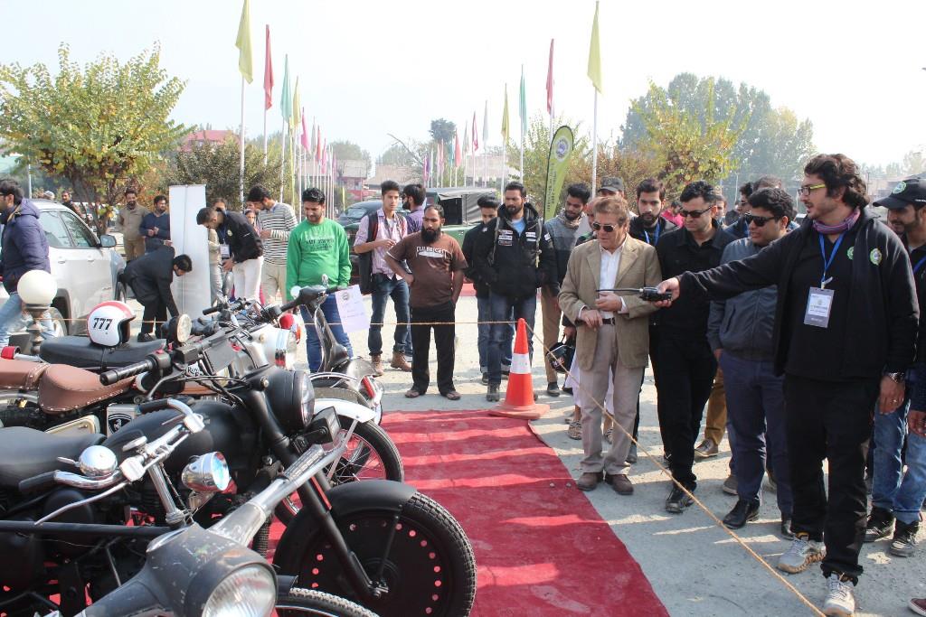 Secy Tourism inaugurates exclusive exhibition of vintage, modern cars
