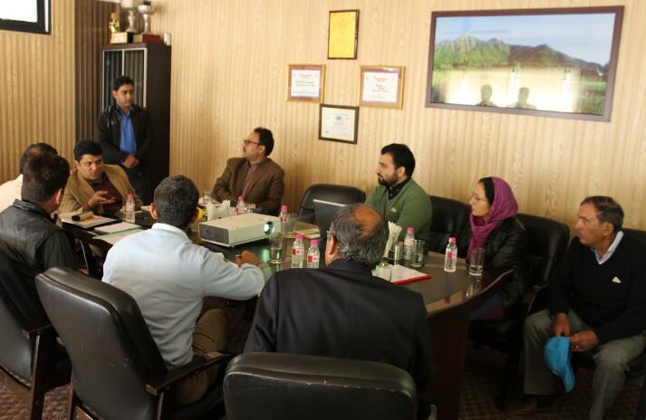 Secy tourism holds introductory meeting with travel trade fraternity