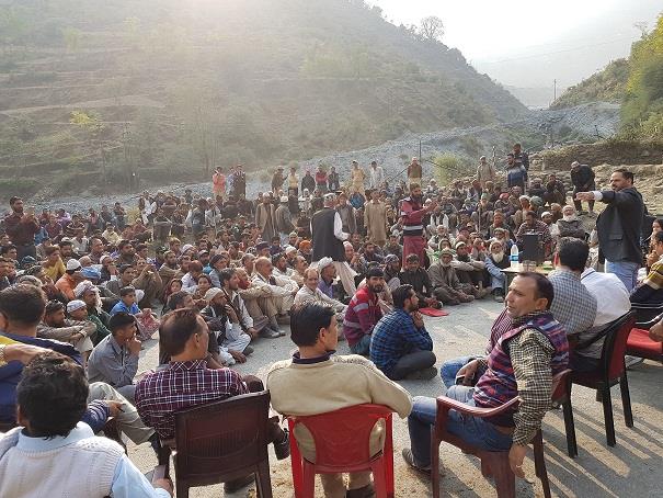 Vikar Rasool hold public Darbar at Sumber Banihal