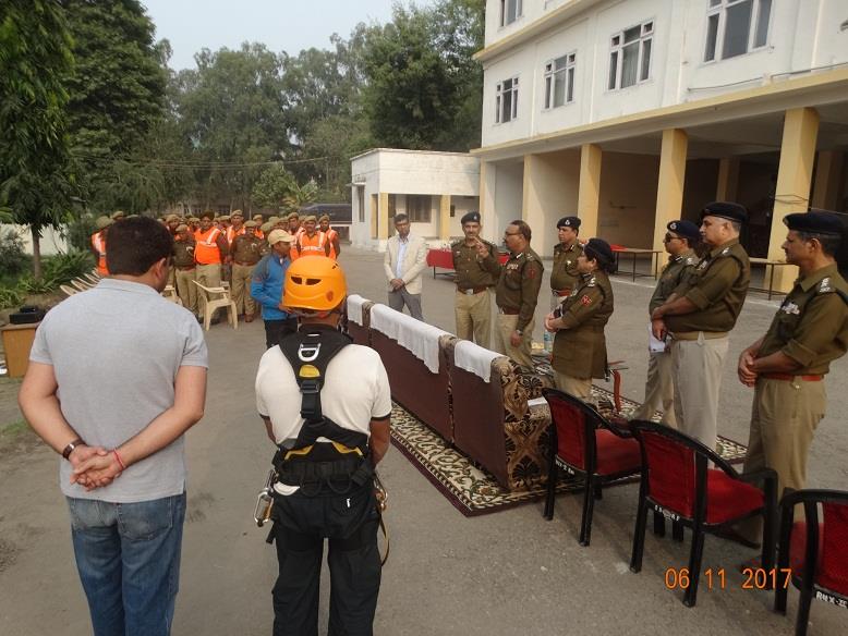 2 day workshop on Mountaineering Rescue concludes