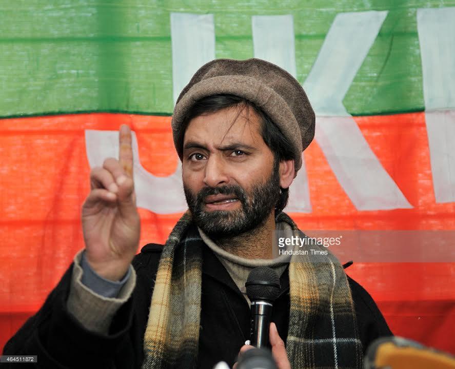 Malik reacts to Pak PM’s statement