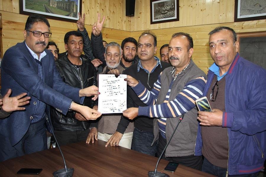 KVJA holds elections