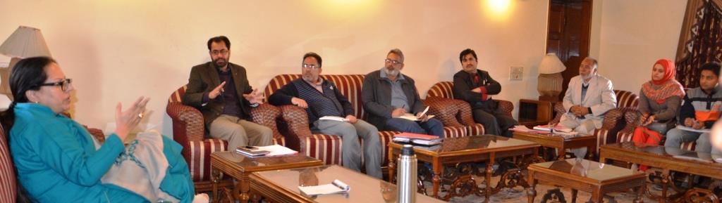 MoS Health reviews PET scan upcoming facility at SKIMS