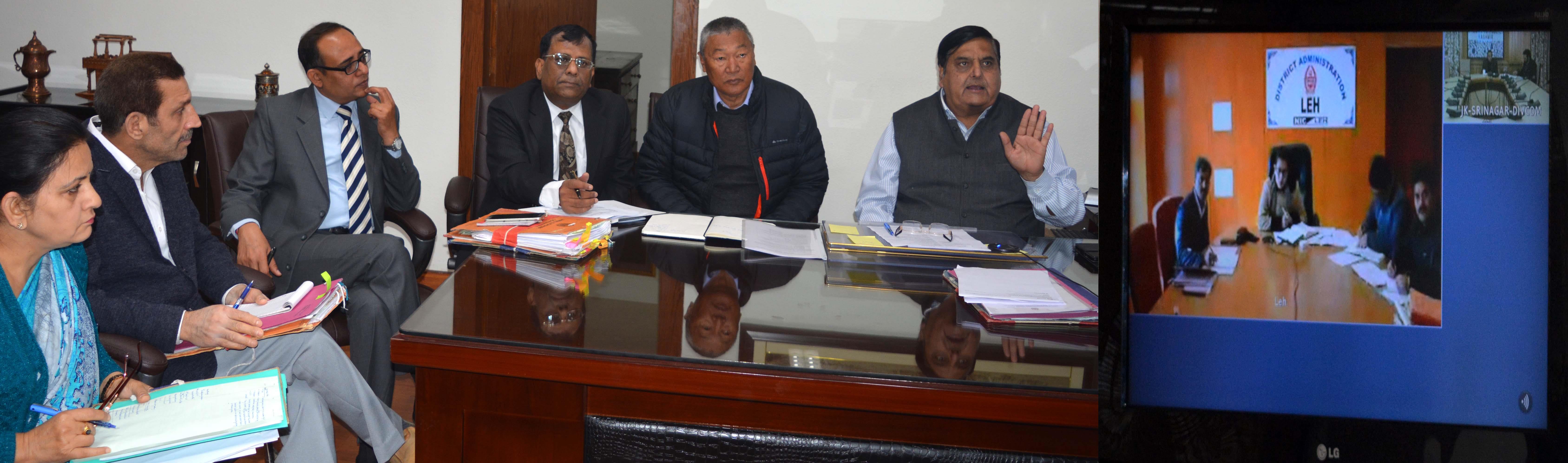 CS reviews winter preparedness, outstanding land issues in Ladakh region