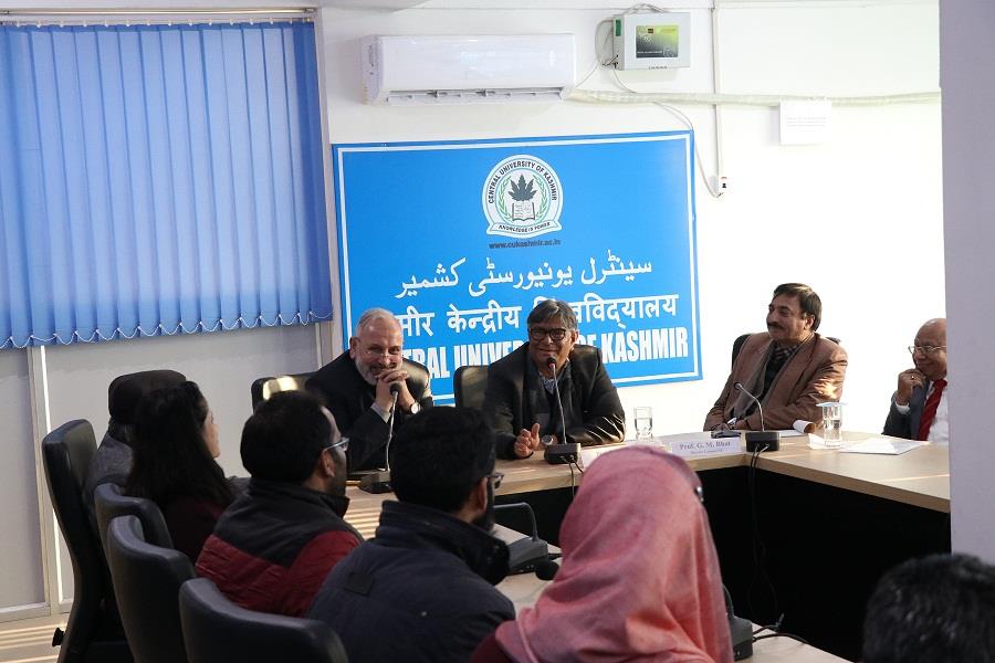 Jamia Millia Islamia VC interacts with CUK faculty