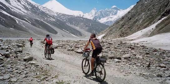 Cycling in Paradise