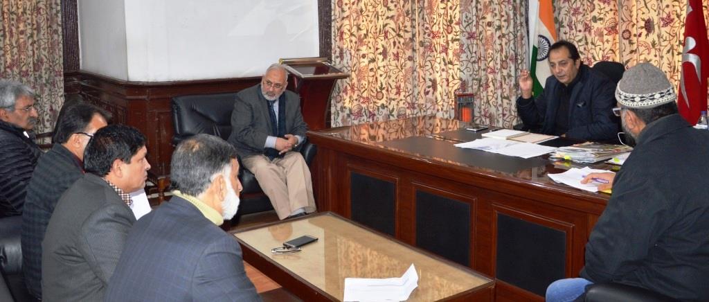 Div Com reviews progress of work on CUK