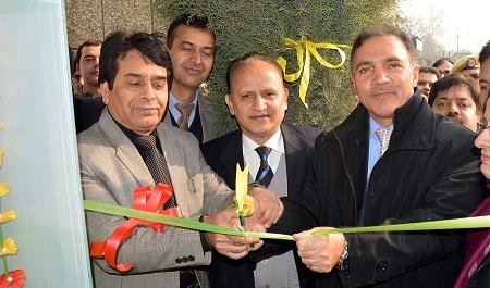 J&K Bank commissions 2 ATMs at SKIMS, 1 at Umar Colony