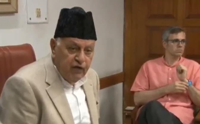 Dr. Farooq, Omar Abdullah grieved over Anand’s demise