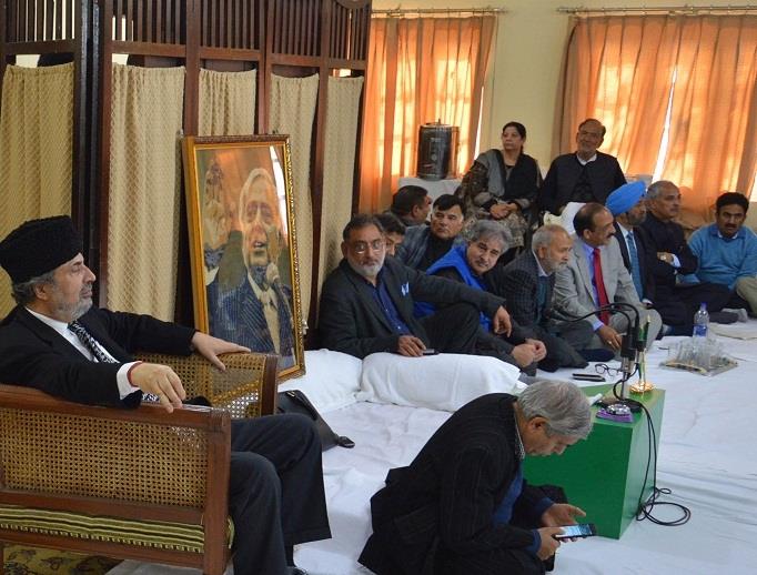 Leaders hail Mehbooba’s re election as PDP President