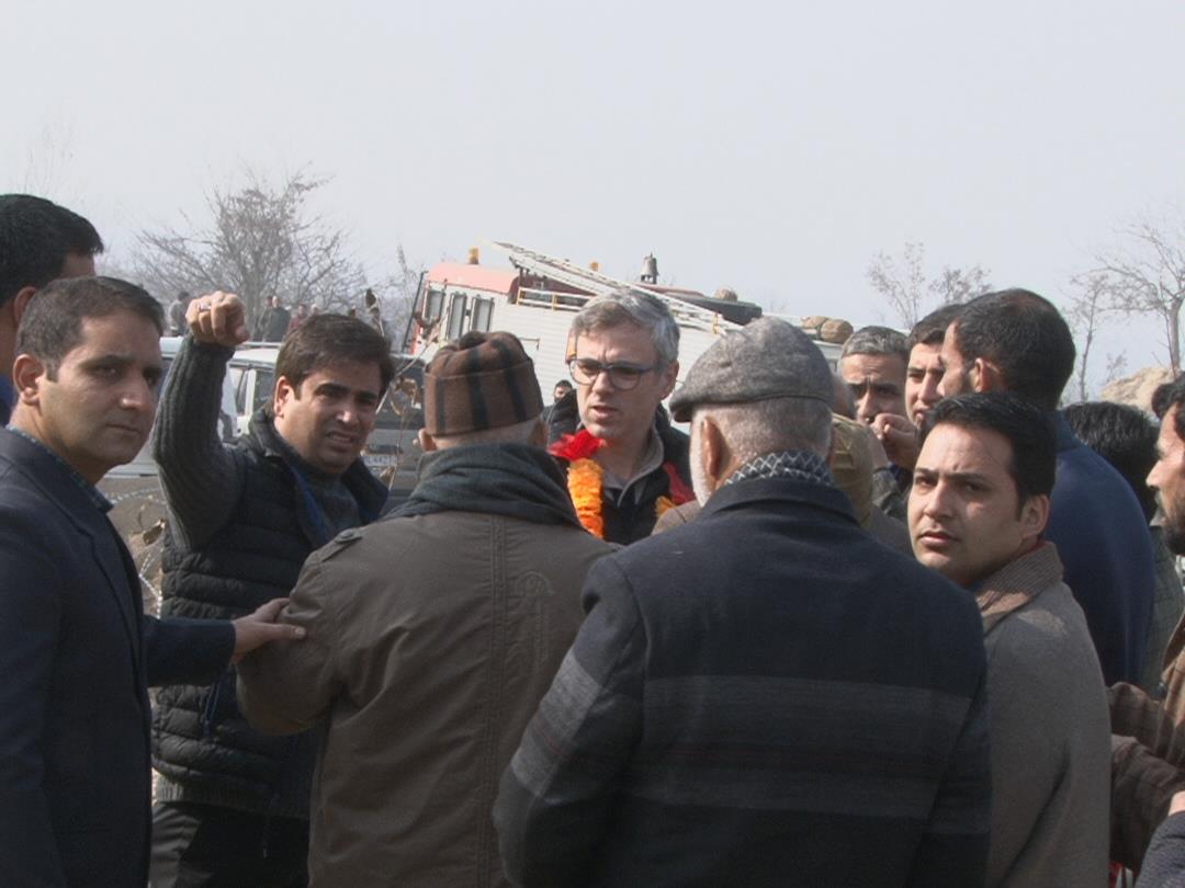 Omar conducts tour and review of Beerwah
