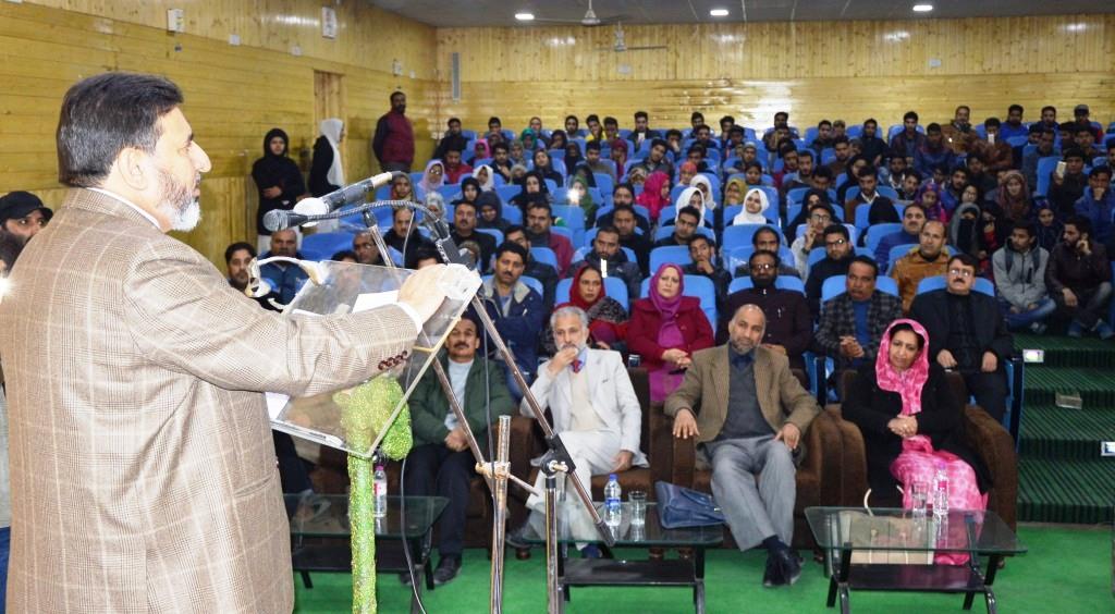 Career Counselling cells setup in Higher Secondary Schools to facilitate students: Altaf Bukhari