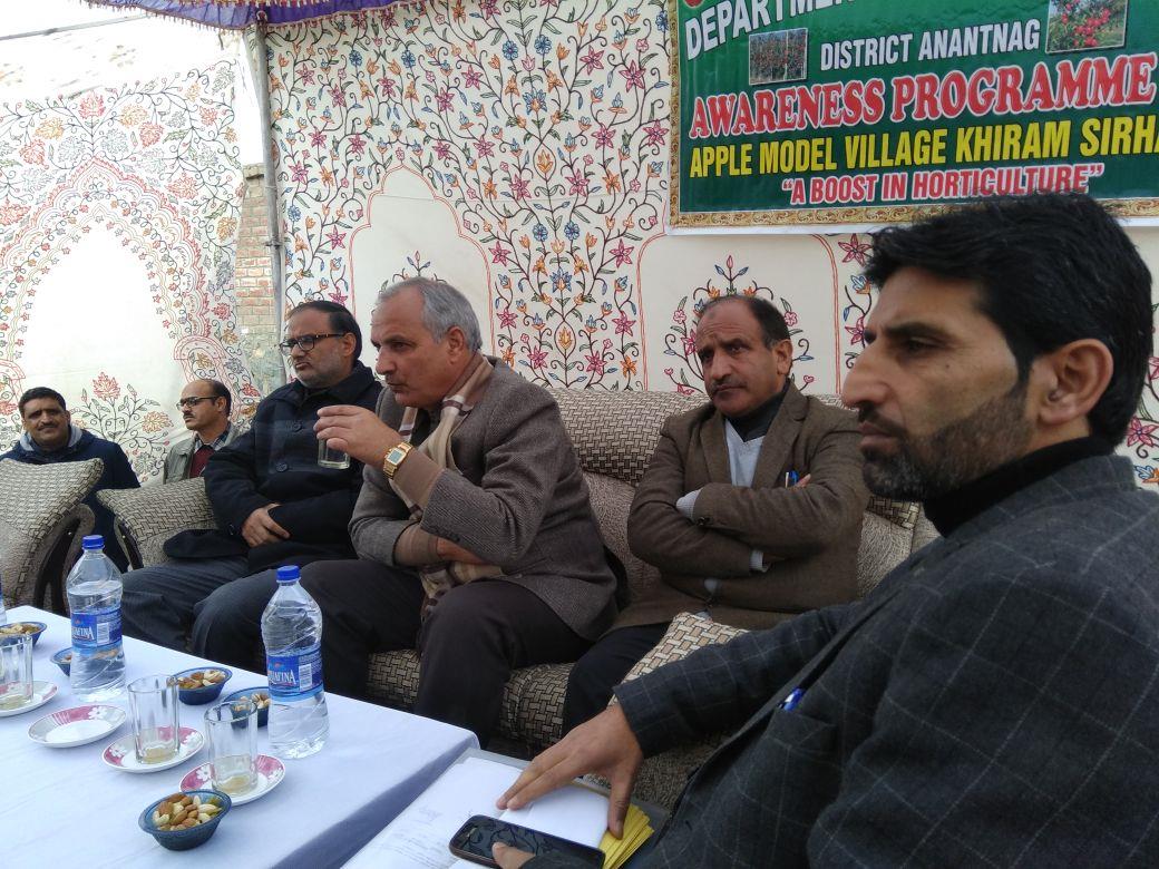 Horticulture deptt organises Kissan Mela in Khiram Srihama