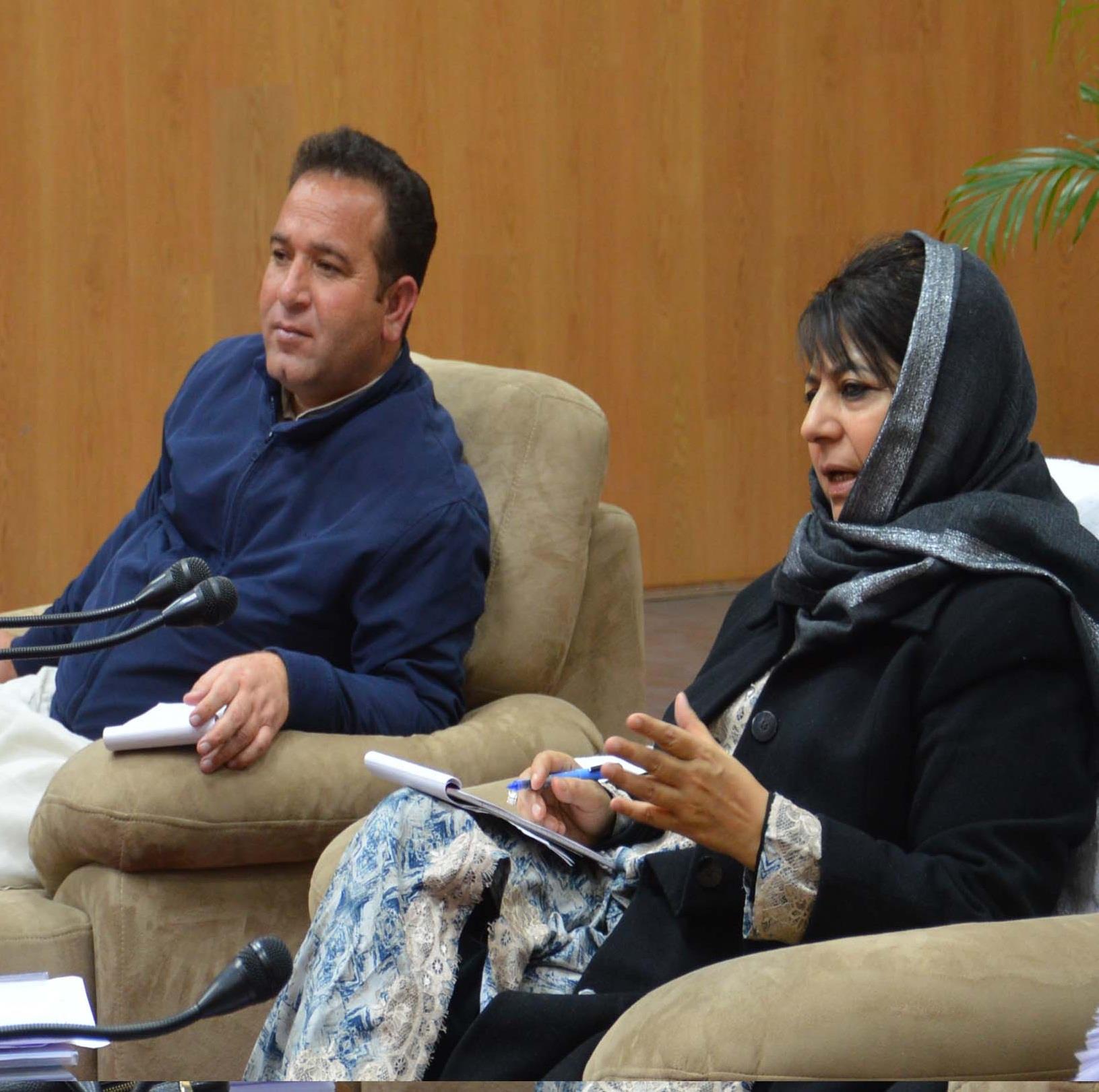 Chief Minister directs sending doctors’ team to Wadwan to check hepatitis