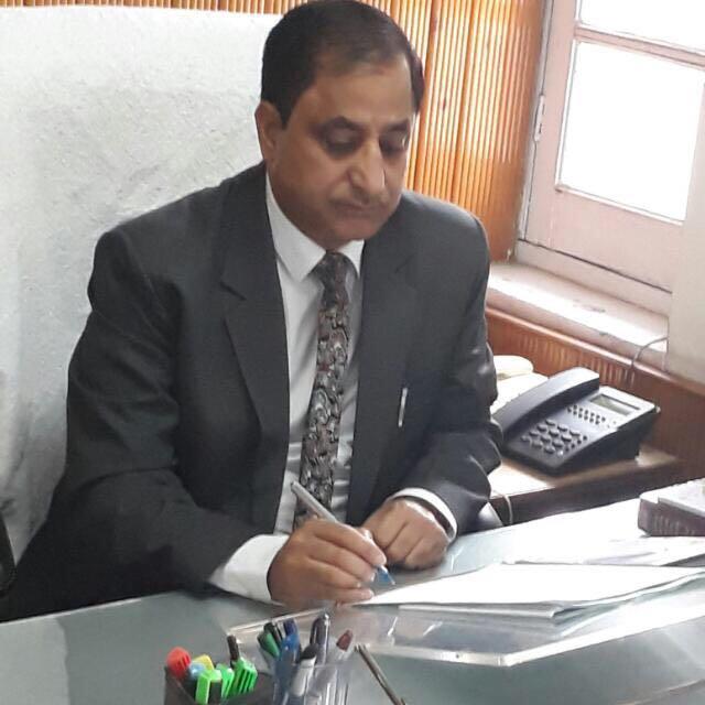 Custodian Dept condoles with Dir Info