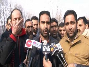SBM employees rallies against Govt