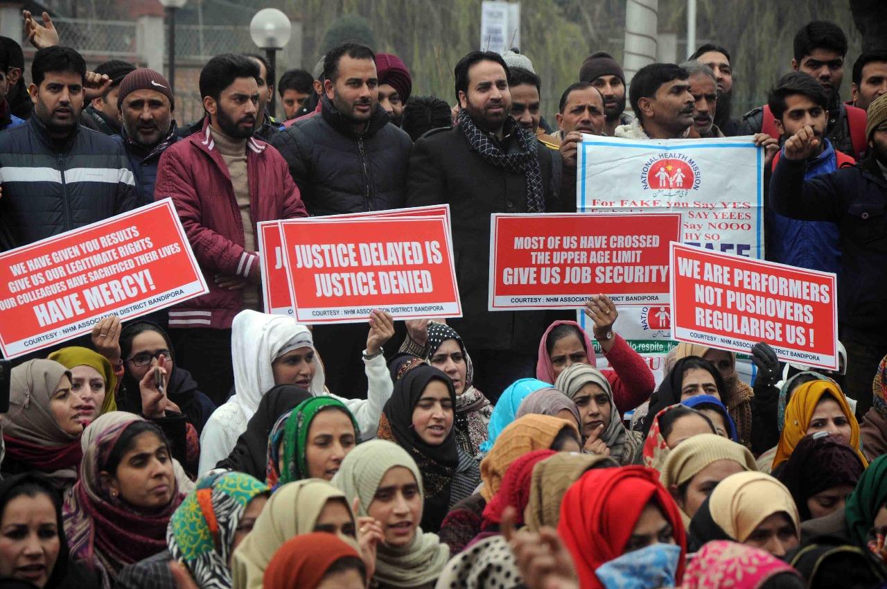 NHM employees continue to protest for regularization