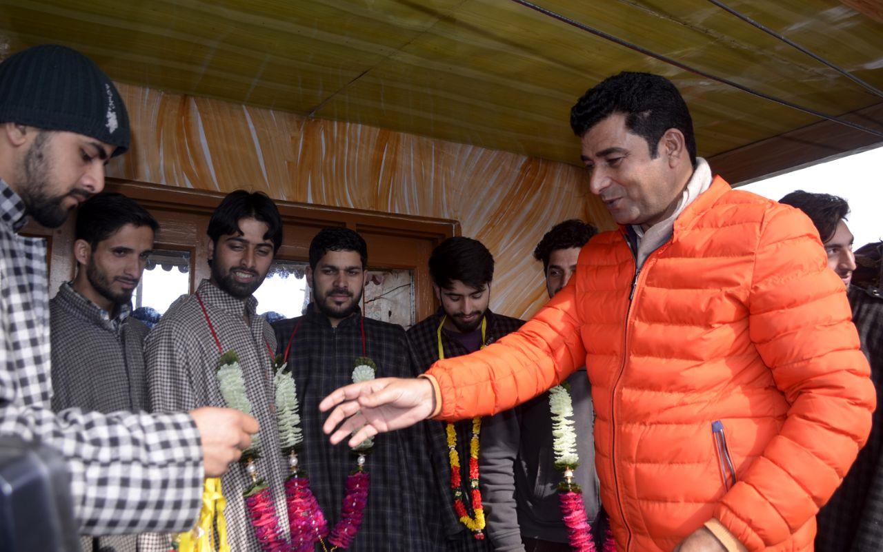 Several youth join BJP in Baramulla